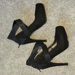 Black Stilleto Heels